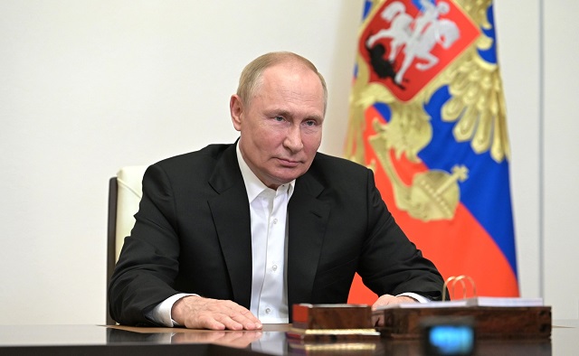 Путин: предки завещали российскому народу не допускать внешнего диктата и гегемонии