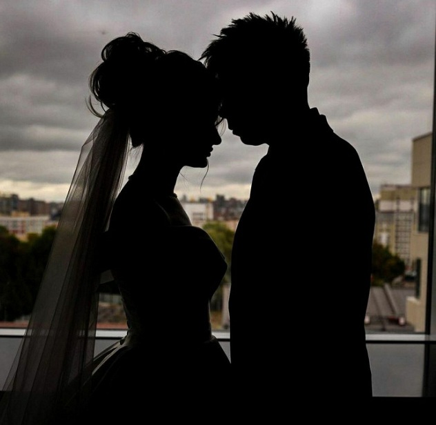 Певец Элвин Грей официально женился на своей возлюбленной