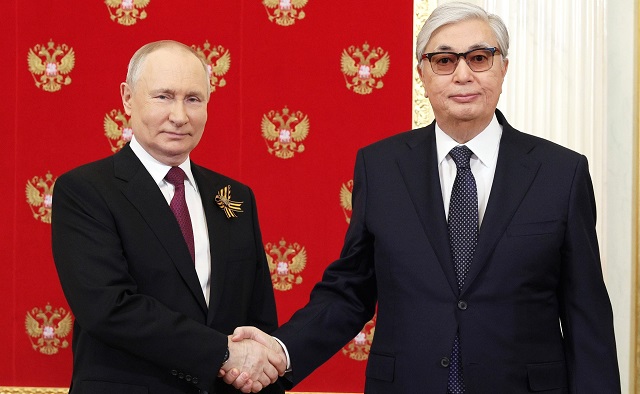 Владимир Путин поздравил президента Казахстана с 70-летним юбилеем