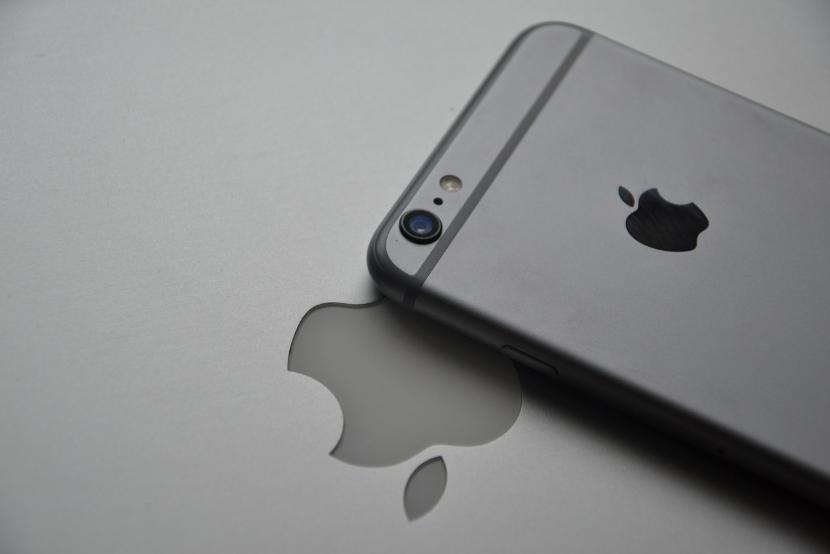Apple объявила о прекращении выпуска трех популярных моделей iPhone