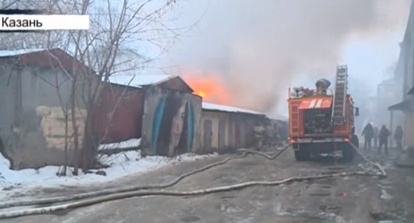 В Казани бездомный спровоцировал крупный пожар