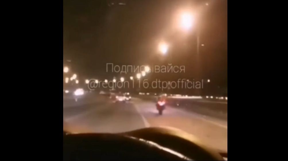 В Казани засняли на видео погоню ГИБДД за мотоциклистом