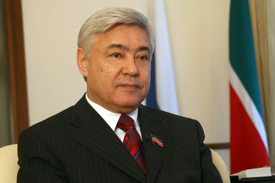 Глава парламента Татарстана выступил против предложения об упоминании бога в конституции