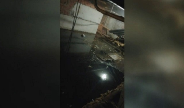 В Казани жители дома №2 по улице Адоратского задыхаются от канализационных стоков
