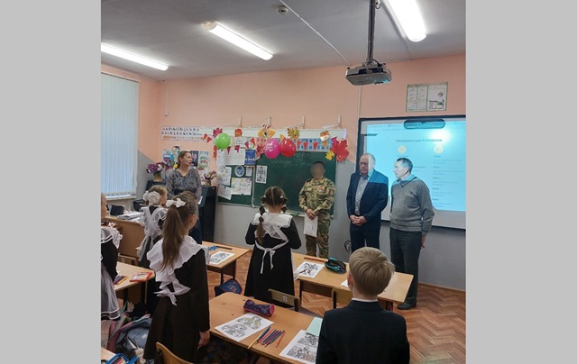 В Чистопольском районе боец СВО стал гостем урока «Разговоры о важном»