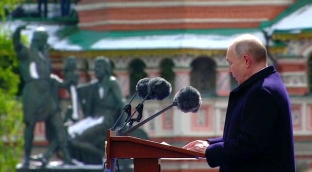 Путин: Россия чтит память всех сражавшихся за нее