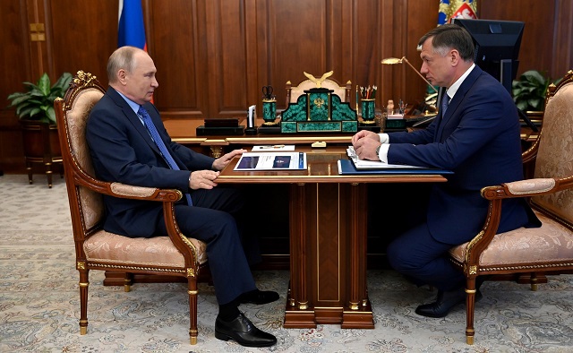 Хуснуллин: приезд Путина в Мариуполь был неожиданным