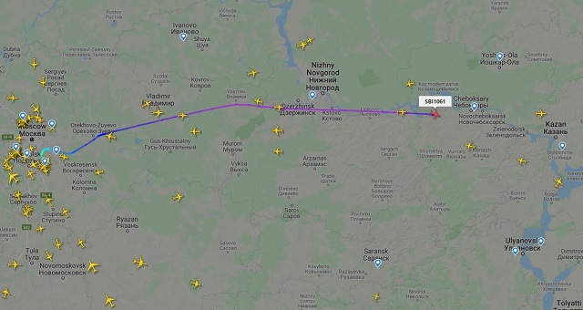 Пассажирский самолет рейсом «Москва-Казань» подал сигнал тревоги после взлета