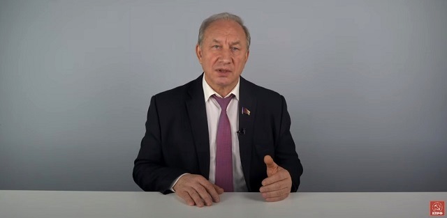 Депутат Рашкин признался в убийстве лося – видео