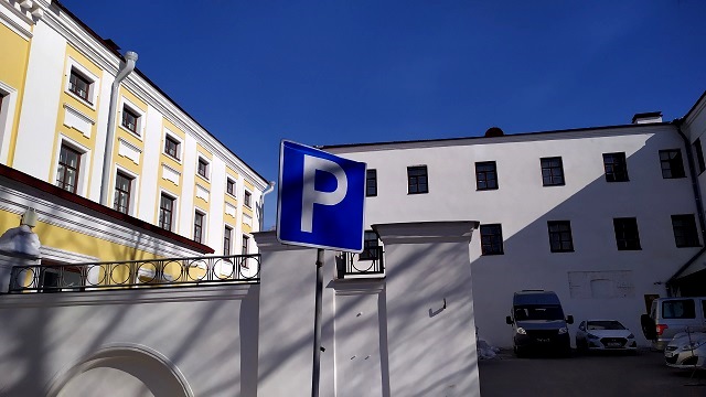 Казанда муниципаль паркингны үстерү туктатылды