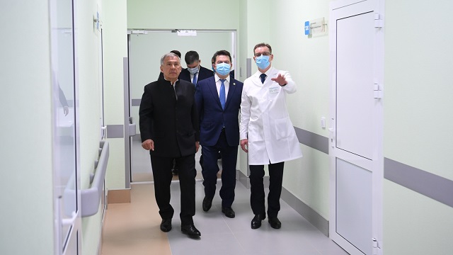 Рөстәм Миңнеханов Казанда туберкулезга каршы диспансерның яңа корпусын ачты