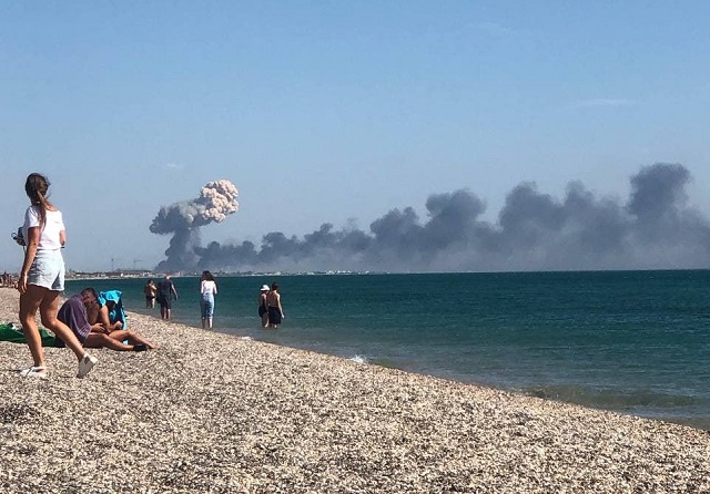 Минобороны РФ назвало причину и точную локацию взрыва в Крыму