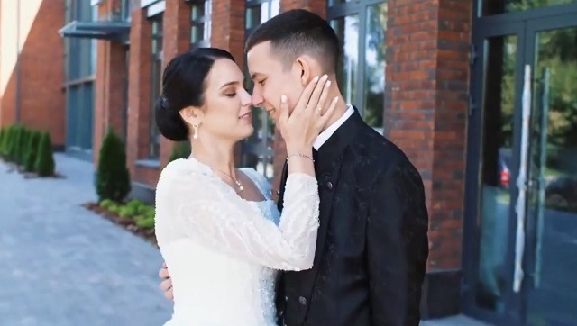 Сын певца Салавата Фатхутдинова опубликовал трогательное видео со своей свадьбы