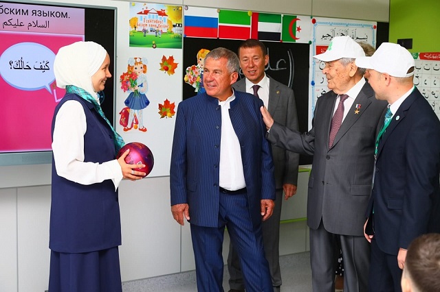 Минниханов и Шаймиев открыли школу «Адымнар» в Нижнекамске