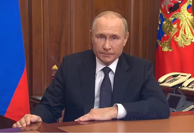 Владимир Путин выступает с обращением по поводу референдумов на территории ЛНР и ДНР