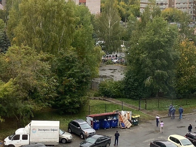 Неизвестный открыл стрельбу в одной из школ Ижевска, есть раненые