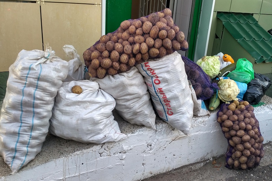 Татарстанның мохтаҗ гаиләләренә 14,5 тонна азык-төлек тапшырылган