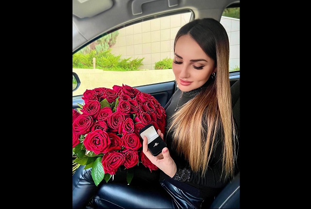 «Выходит замуж?»: певица Ильмира Нагимова удивила поклонников фотографией с кольцом
