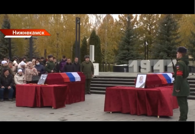 Двух погибших в зоне СВО жителей Татарстана проводили в последний путь – видео