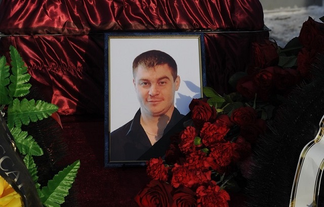 В Татарстане простились с погибшим в зоне СВО военнослужащим Владимиром Луговиным