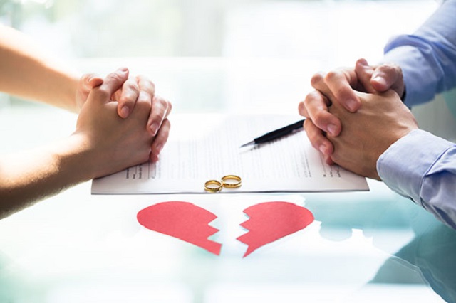Количество разводов в Татарстане за год сократилось на 4,3%
