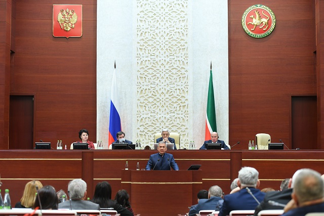 Татарстан Дәүләт Советы Республика Конституциясендә үзгәрешләр турында закон проектын кабул итте