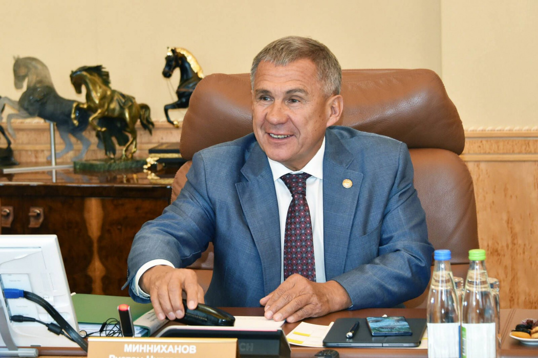 Рустам Минниханов выступил против появления праздника в честь стояния на реке Угре