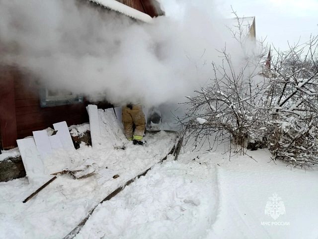 Четыре человека погибли на пожарах в Татарстане с начала новогодних праздников 