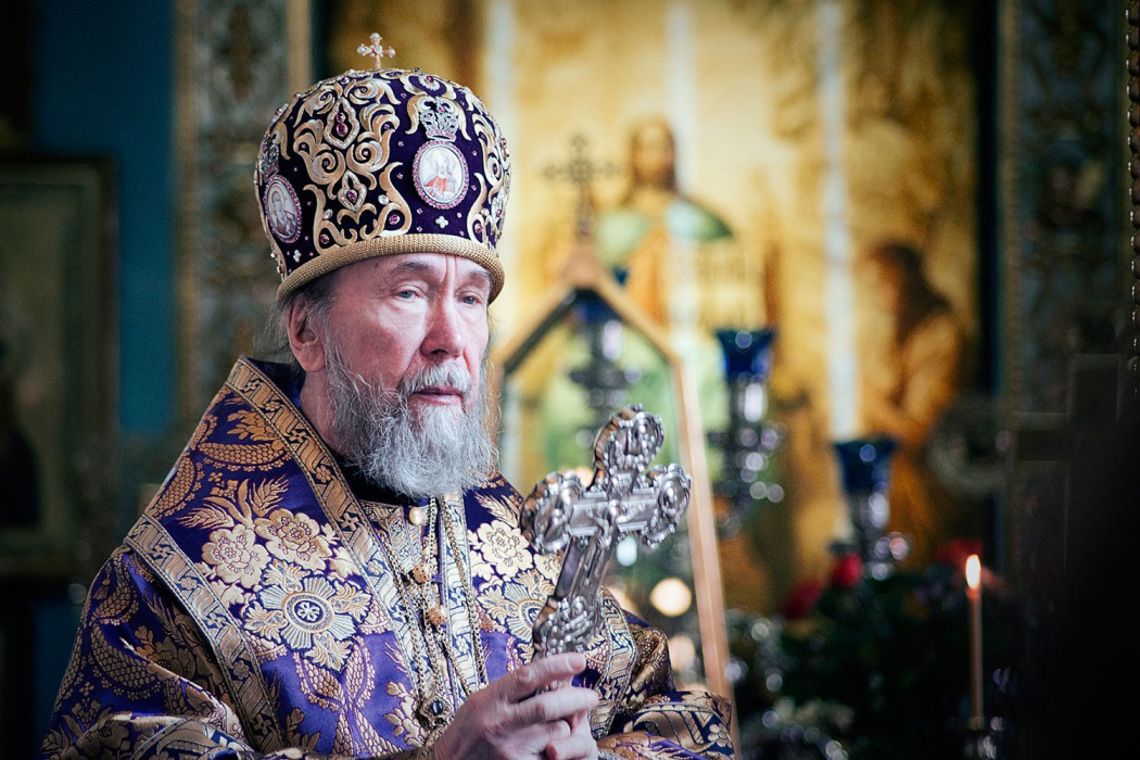 Священный синод отправил митрополита Анастасия на покой в Казань