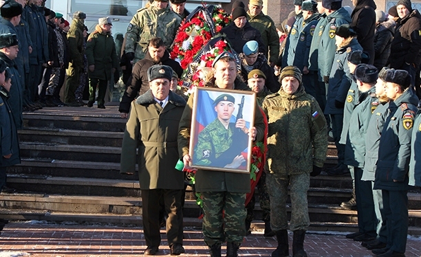 В Татарстане простились с погибшим в СВО мобилизованным лейтенантом Динаром Кадыровым