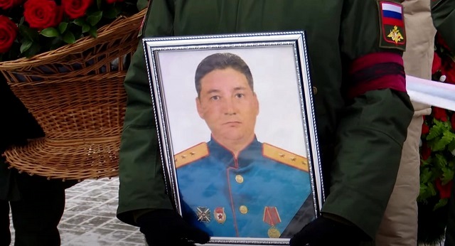 В Татарстане простились с погибшим в СВО старшим прапорщиком Василием Каплиным