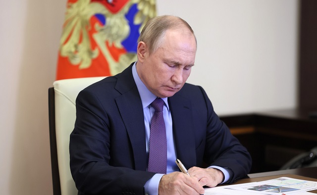 Президент РФ одобрил предложение о совместных с Белоруссией центрах подготовки военных