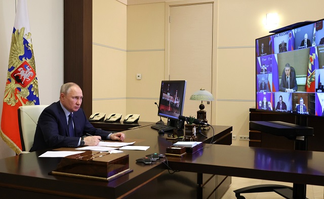 Хуснуллин доложил Путину, как рассчитывается выплата при утрате жилья из-за ЧС
