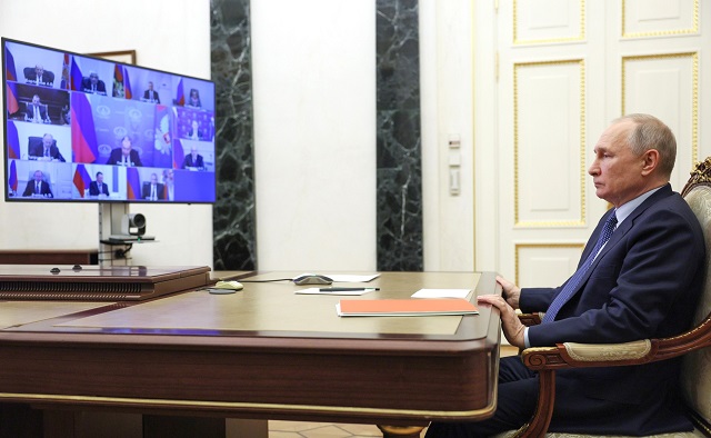 Путин: Россия намерена наращивать стратегическое партнерство с Индией