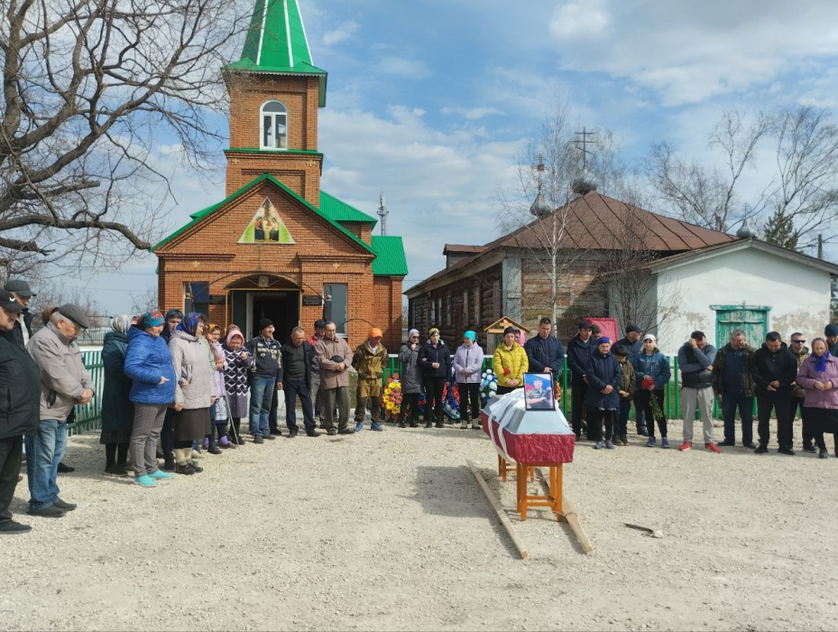 Кайбыч районында махсус операциядә һәлак булган хәрбине соңгы юлга озатканнар