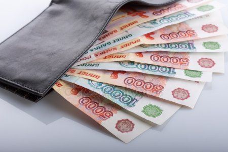 В Татарстане предприятия задолжали сотрудникам почти 50 миллионов рублей