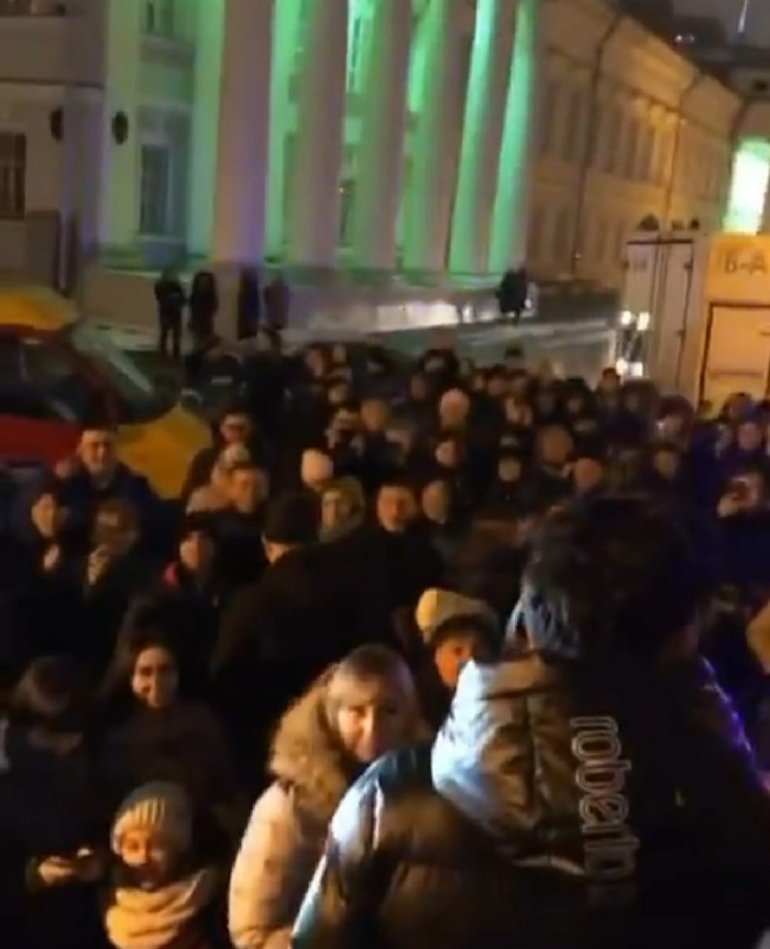 Данир Сабиров концерты вакытында УНИКСны эвакуацияләгәннәр