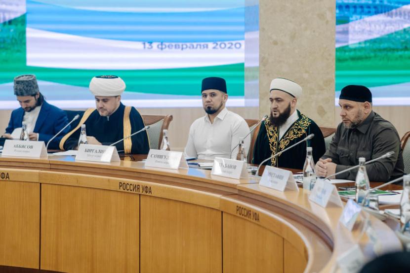 Объем квоты на хадж для Татарстана сохранили на уровне прошлого года – 1800 мест
