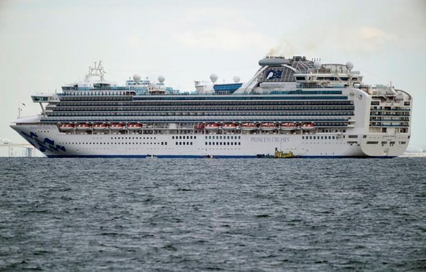 Еще один россиянин заразился коронавирусом на борту лайнера Diamond Princess