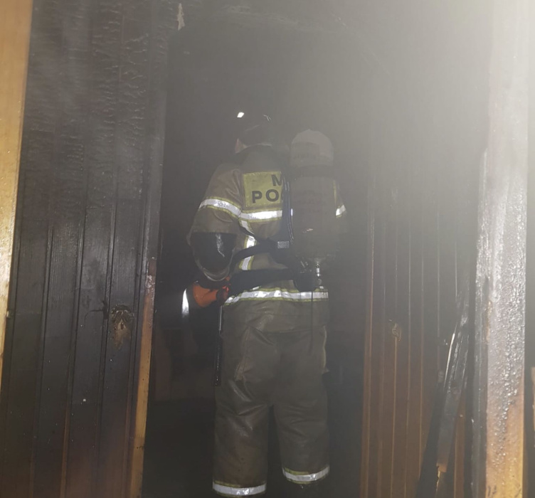 В Елабуге от пожара в 9-этажном доме спасли 24 человека