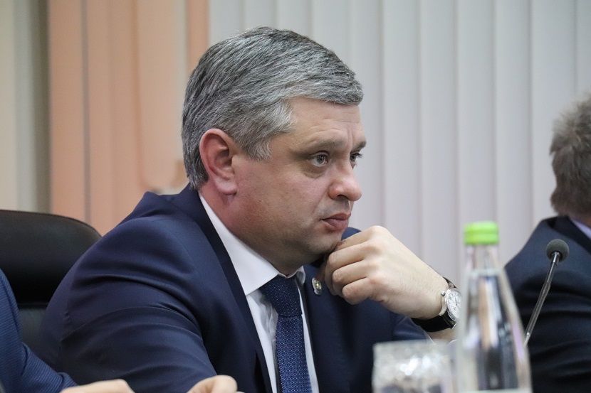 Вернувшегося из командировки в Германию главу Минэкологии РТ отправили на карантин