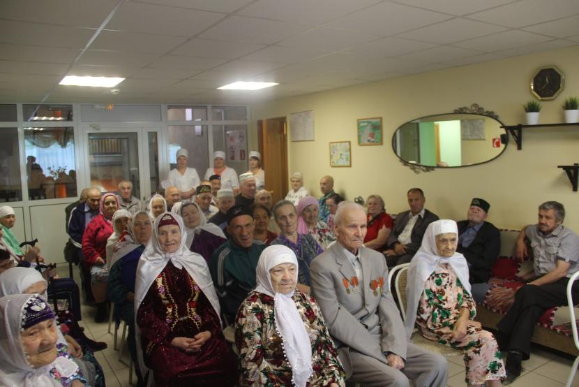 В Татарстане могут изолировать на карантин все интернаты и дома престарелых