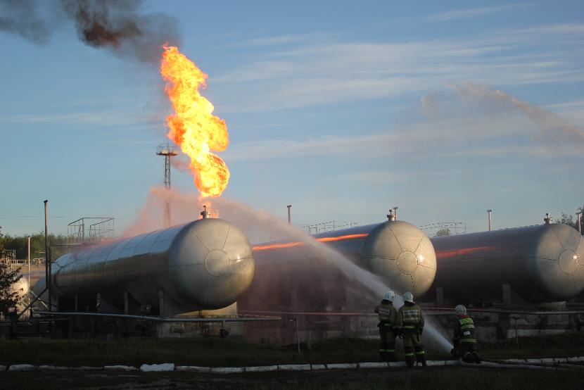 МЧС распространило информацию о локализации пожара на газохранилище в Казани
