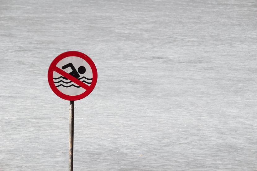 Два озера в Казани признали опасными для купания 