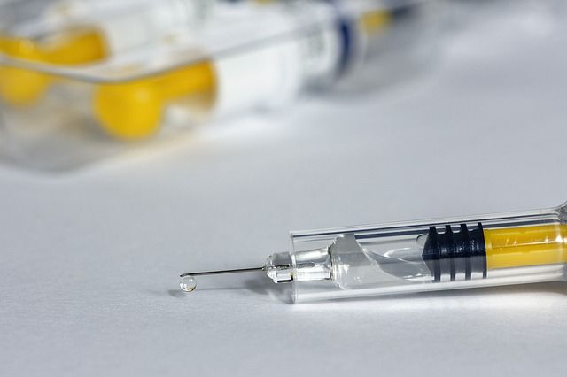 Опубликованы побочные действия российской вакцины от коронавируса