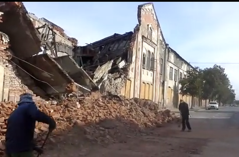 В Казани рухнула стена одного из зданий завода «Сантехприбор»