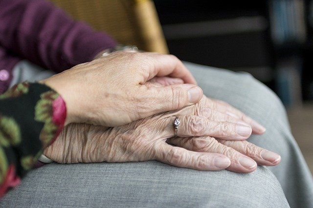 Власти Татарстана рекомендовали лицам старше 65 лет оставаться дома