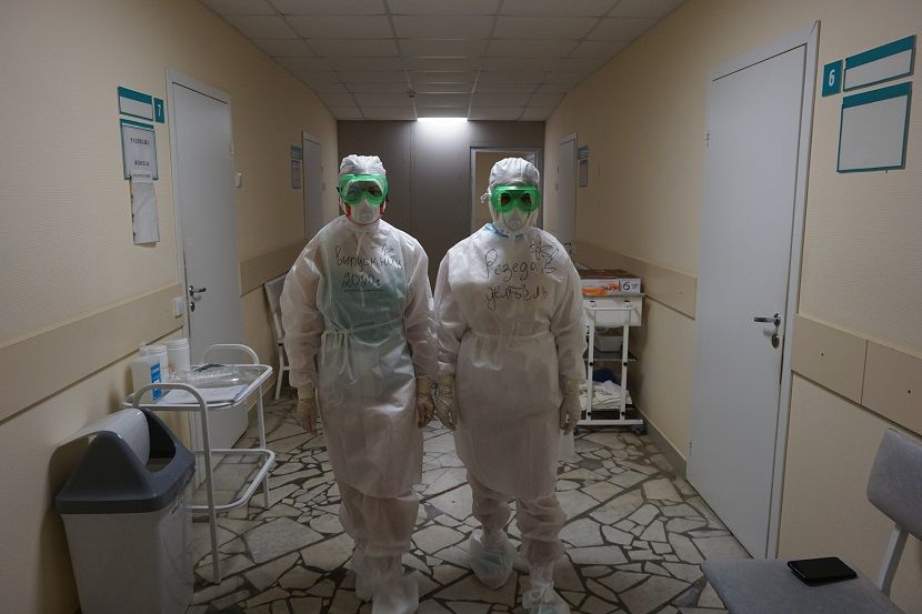 В Татарстане коронавирусом заразились 27 человек, пять из них госпитализированы