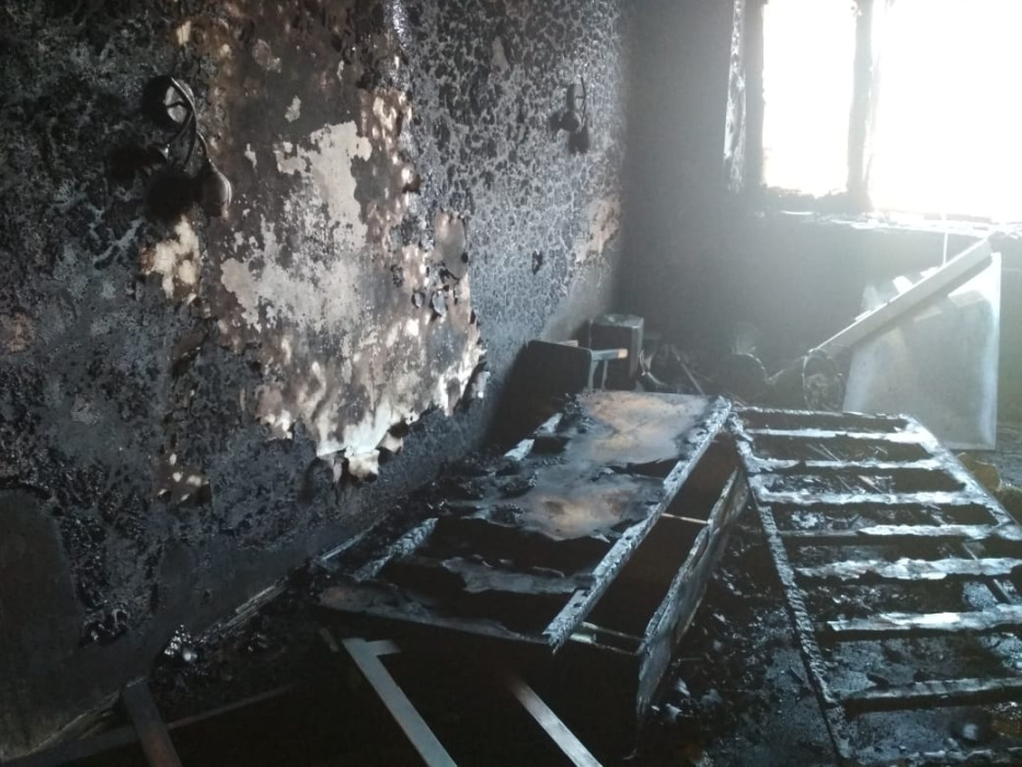  В Татарстане из горящей квартиры спасли мужчину