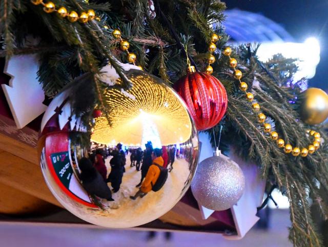 Новогодние елки в школах и детсадах Татарстана запрещать не будут